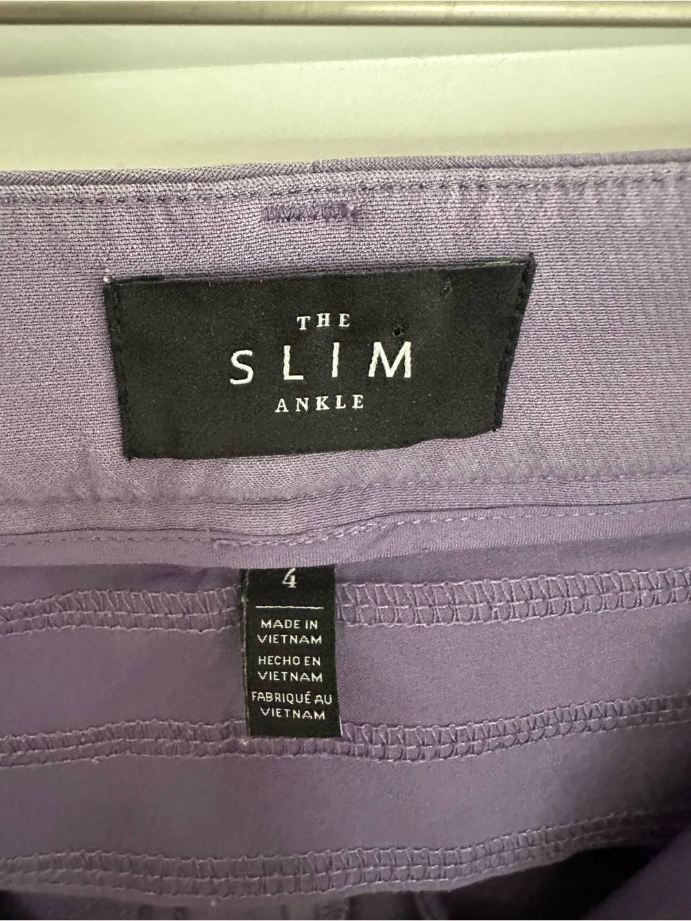 White House Black Market The Slim Ankle Pant Size 4